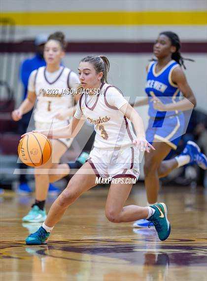 Thumbnail 3 in Lake View vs Lumberton (Robeson County Shootout) photogallery.