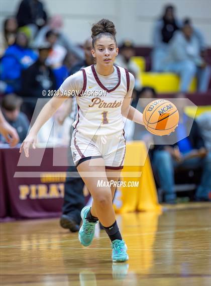 Thumbnail 3 in Lake View vs Lumberton (Robeson County Shootout) photogallery.