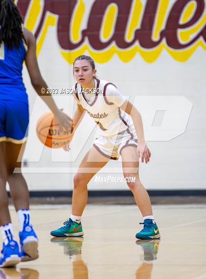 Thumbnail 3 in Lake View vs Lumberton (Robeson County Shootout) photogallery.
