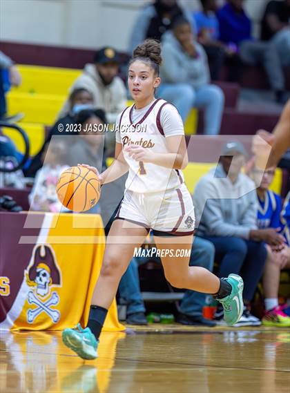 Thumbnail 1 in Lake View vs Lumberton (Robeson County Shootout) photogallery.