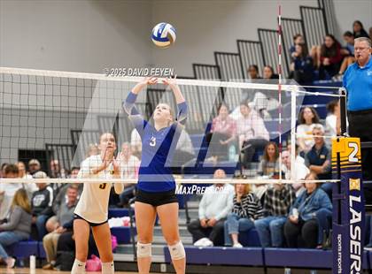 Thumbnail 3 in JV: Waukesha West @ Kettle Moraine photogallery.
