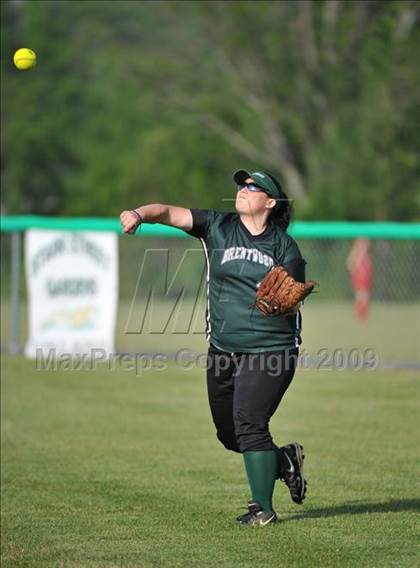 Thumbnail 1 in North Rockland vs. Brentwood (NYSPHSAA Class AA Semifinal) photogallery.