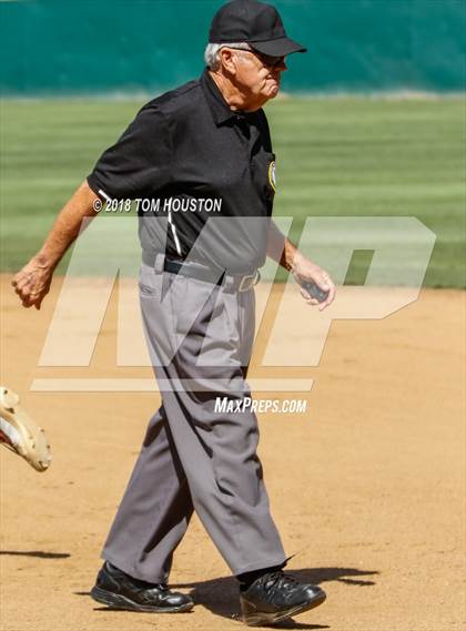 Thumbnail 1 in Loara @ La Serna (CIF SS D4 Wildcard Playoff) photogallery.