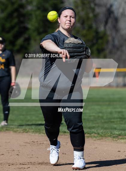 Thumbnail 3 in Del Oro @ Oak Ridge photogallery.