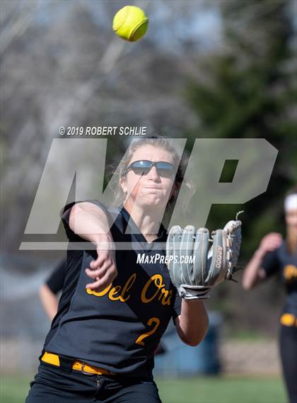 Thumbnail 2 in Del Oro @ Oak Ridge photogallery.