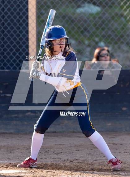Thumbnail 2 in Del Oro @ Oak Ridge photogallery.