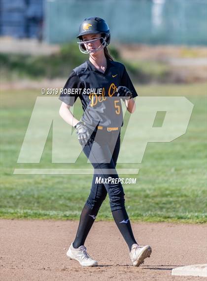 Thumbnail 1 in Del Oro @ Oak Ridge photogallery.