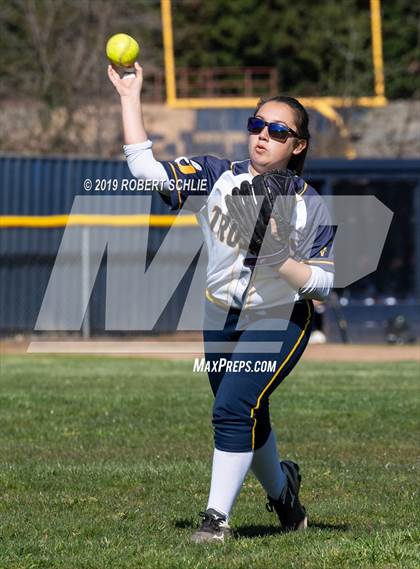 Thumbnail 1 in Del Oro @ Oak Ridge photogallery.