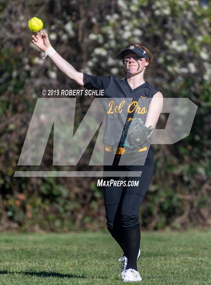 Thumbnail 1 in Del Oro @ Oak Ridge photogallery.