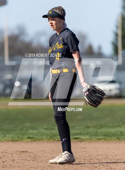 Thumbnail 1 in Del Oro @ Oak Ridge photogallery.