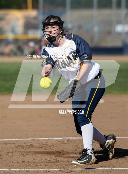 Thumbnail 3 in Del Oro @ Oak Ridge photogallery.