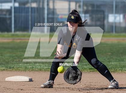 Thumbnail 3 in Del Oro @ Oak Ridge photogallery.