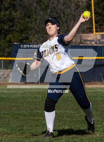 Thumbnail 3 in Del Oro @ Oak Ridge photogallery.