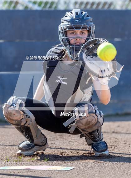 Thumbnail 3 in Del Oro @ Oak Ridge photogallery.