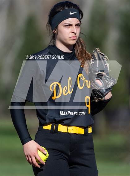 Thumbnail 3 in Del Oro @ Oak Ridge photogallery.