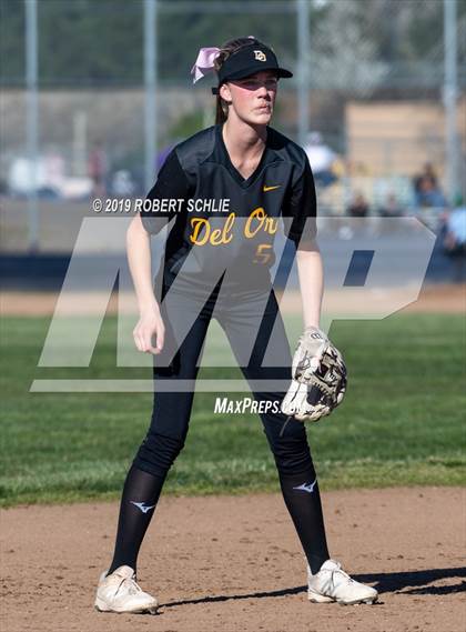 Thumbnail 3 in Del Oro @ Oak Ridge photogallery.