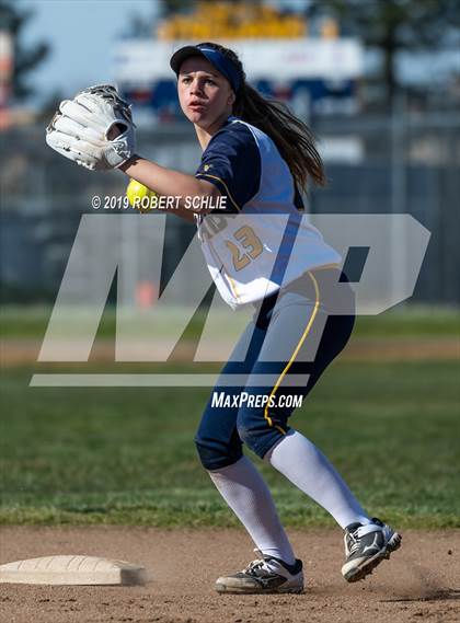 Thumbnail 1 in Del Oro @ Oak Ridge photogallery.