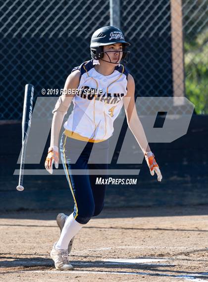 Thumbnail 2 in Del Oro @ Oak Ridge photogallery.
