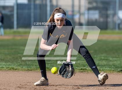 Thumbnail 1 in Del Oro @ Oak Ridge photogallery.