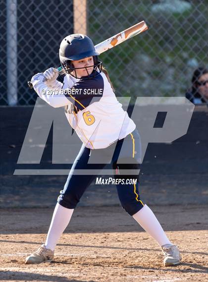 Thumbnail 1 in Del Oro @ Oak Ridge photogallery.
