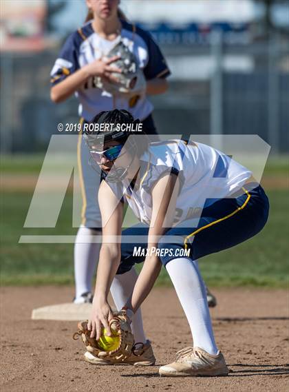 Thumbnail 3 in Del Oro @ Oak Ridge photogallery.