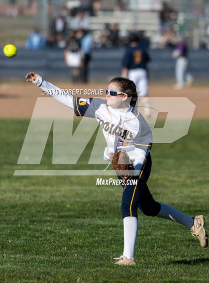 Thumbnail 2 in Del Oro @ Oak Ridge photogallery.