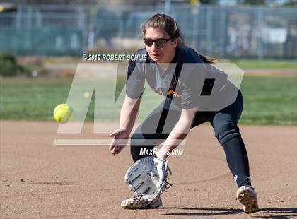 Thumbnail 2 in Del Oro @ Oak Ridge photogallery.