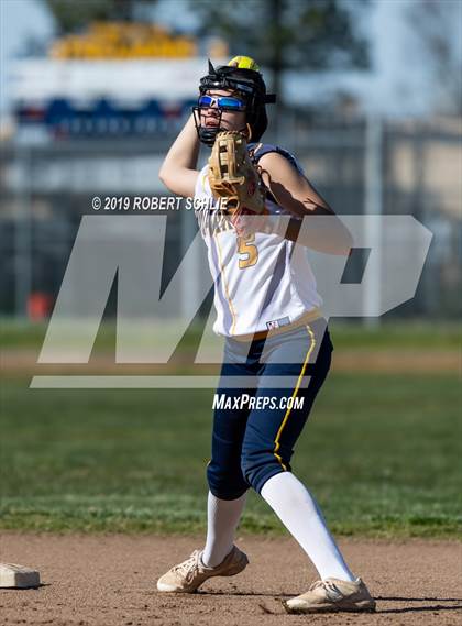 Thumbnail 2 in Del Oro @ Oak Ridge photogallery.