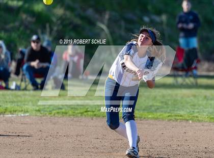 Thumbnail 1 in Del Oro @ Oak Ridge photogallery.