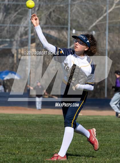 Thumbnail 3 in Del Oro @ Oak Ridge photogallery.