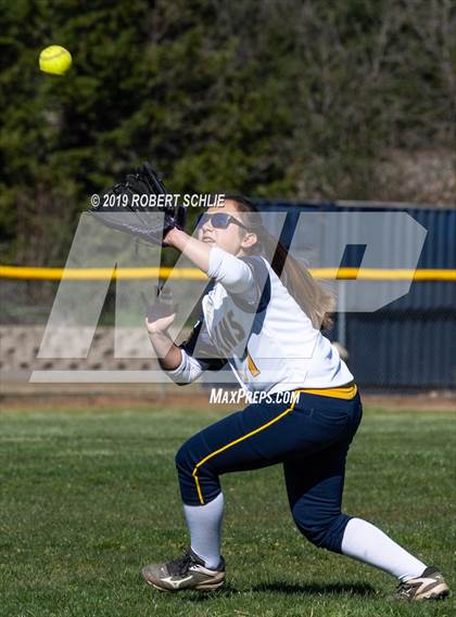 Thumbnail 2 in Del Oro @ Oak Ridge photogallery.