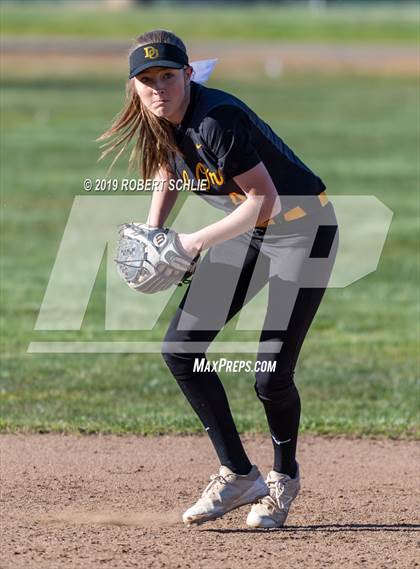 Thumbnail 3 in Del Oro @ Oak Ridge photogallery.