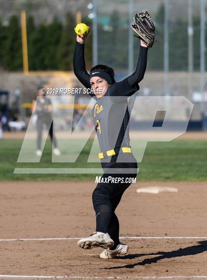Thumbnail 2 in Del Oro @ Oak Ridge photogallery.