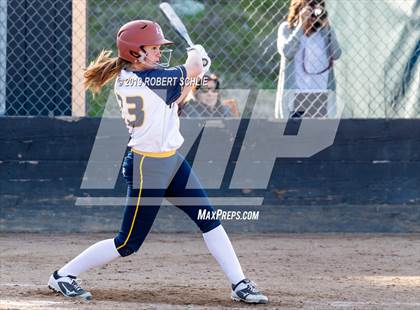 Thumbnail 1 in Del Oro @ Oak Ridge photogallery.