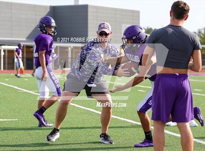 Thumbnail 2 in Eustace vs Kerens (Scrimmage) photogallery.