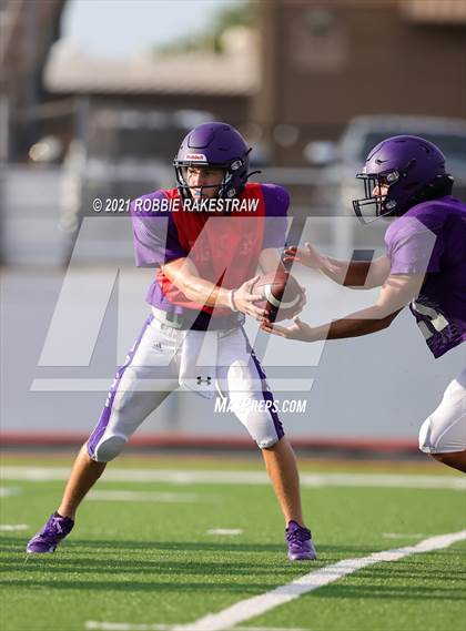 Thumbnail 3 in Eustace vs Kerens (Scrimmage) photogallery.