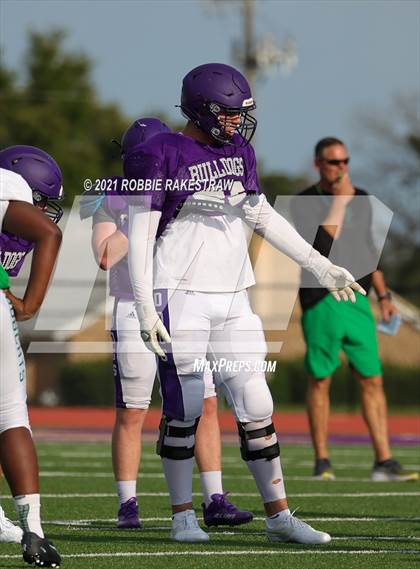 Thumbnail 2 in Eustace vs Kerens (Scrimmage) photogallery.