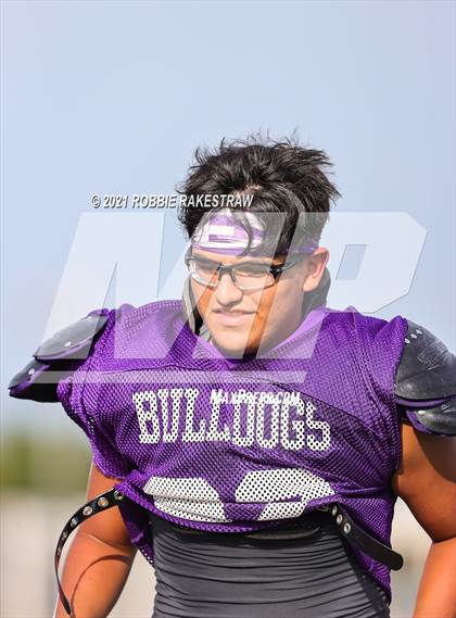 Thumbnail 2 in Eustace vs Kerens (Scrimmage) photogallery.