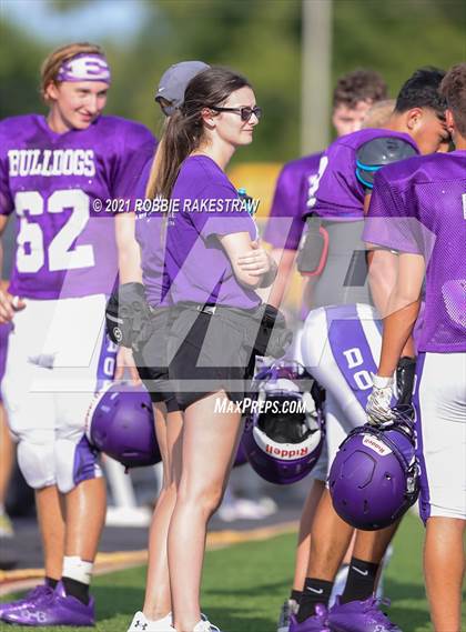 Thumbnail 1 in Eustace vs Kerens (Scrimmage) photogallery.