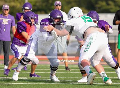 Thumbnail 2 in Eustace vs Kerens (Scrimmage) photogallery.