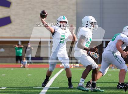 Thumbnail 3 in Eustace vs Kerens (Scrimmage) photogallery.
