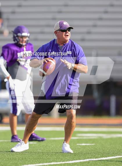 Thumbnail 1 in Eustace vs Kerens (Scrimmage) photogallery.