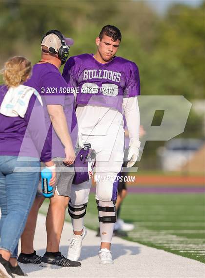 Thumbnail 3 in Eustace vs Kerens (Scrimmage) photogallery.