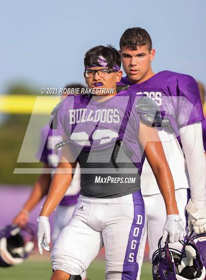 Thumbnail 1 in Eustace vs Kerens (Scrimmage) photogallery.
