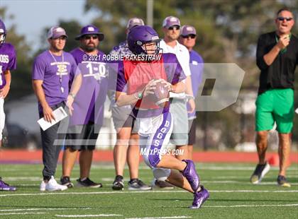 Thumbnail 2 in Eustace vs Kerens (Scrimmage) photogallery.