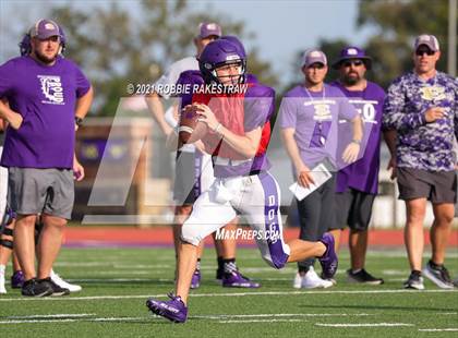 Thumbnail 3 in Eustace vs Kerens (Scrimmage) photogallery.