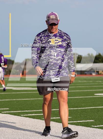 Thumbnail 3 in Eustace vs Kerens (Scrimmage) photogallery.