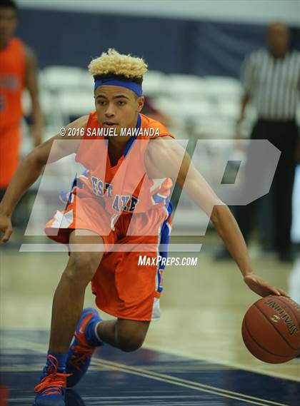 Thumbnail 2 in La Canada vs Westlake (Sierra Canyon Invitational) photogallery.