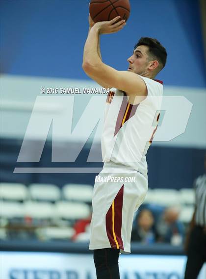 Thumbnail 3 in La Canada vs Westlake (Sierra Canyon Invitational) photogallery.