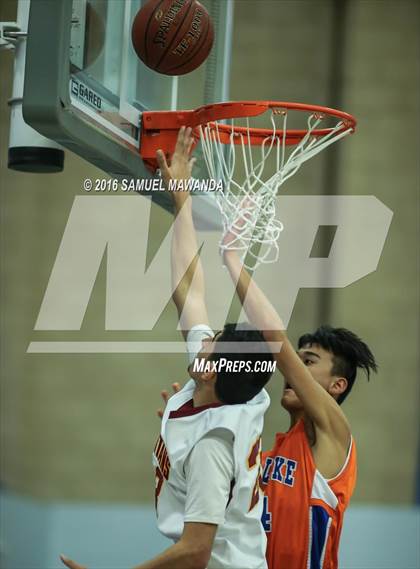 Thumbnail 3 in La Canada vs Westlake (Sierra Canyon Invitational) photogallery.
